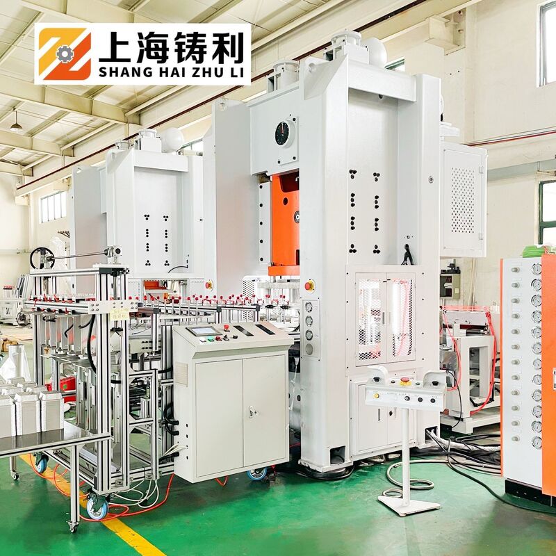 Automatic Pneumatic Aluminium Container Making Machine Recyclable Output For Precision Production